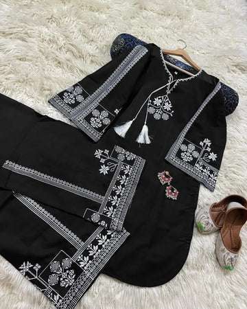 Black Aari Embroidered 2Pcs Set for Women